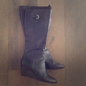 comfy wedge boots